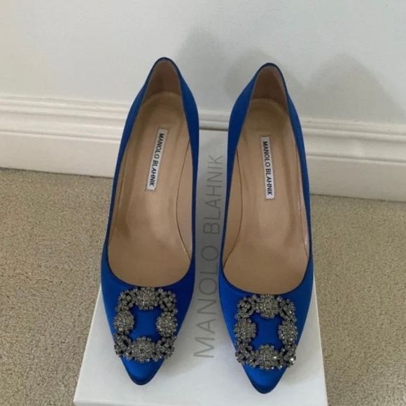 Manolo Blahnik Shoes - Hangisi pump